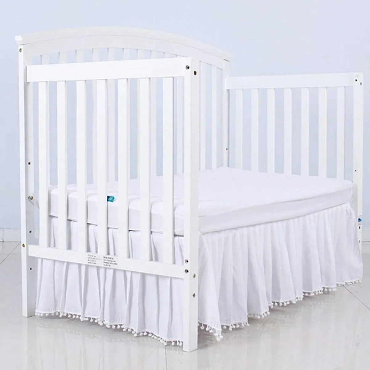 Jupe De Lit Pour Bébé – Minii Jupe De Literie Pour Berceau | Petite Literie Pour Berceau | Jupe De Berceau À Volants Avec Pompons | Jupes De Literie En Microfibre Pour Bébés Garçons Et Filles, Aspect